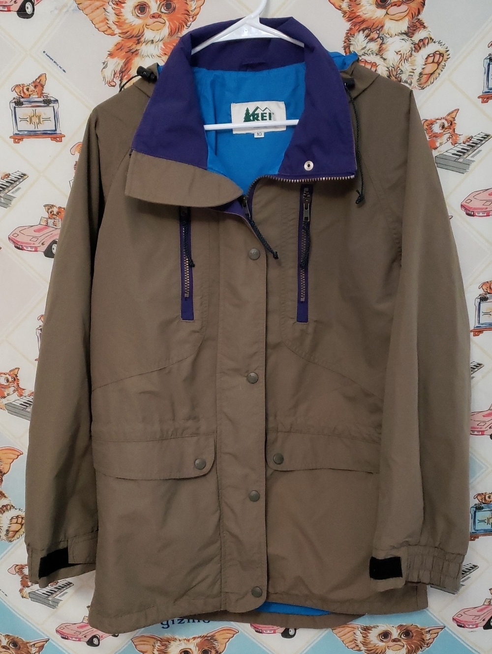 REI Women's Olive Brown Waterproof Jacket with Purple Trim Size 10